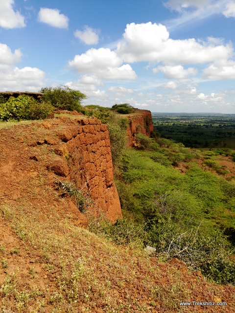 Fortification of Honnur Fort